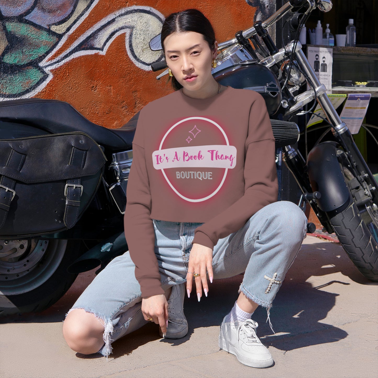 Its A Book Thang Women's Cropped Sweatshirt